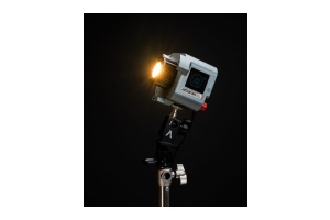 Đèn quay phim Aputure Amaran COB 60x S