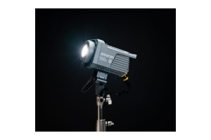 Đèn quay phim Aputure Amaran 100d S