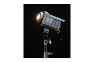 Đèn quay phim Aputure Amaran 100x S